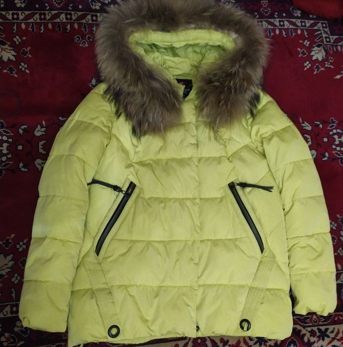 Курточка зимна 46 размер