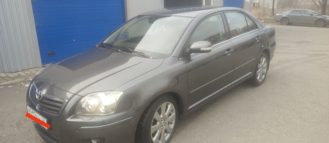 Toyota Avensis 2.0 автомат 2007