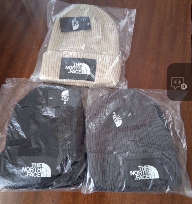 Шапки 3 штука разом.