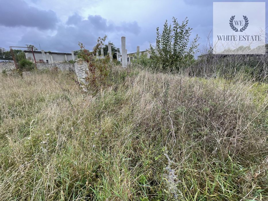 Продаж склад на ділянці 14 соток