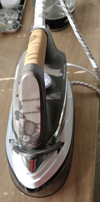 Stacja parowa żelazko Rowenta VR7260F0 2200W