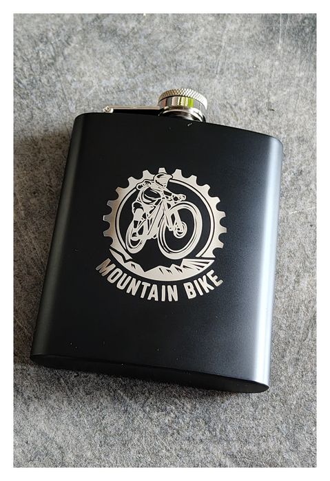 Piersiówka dla Bikera