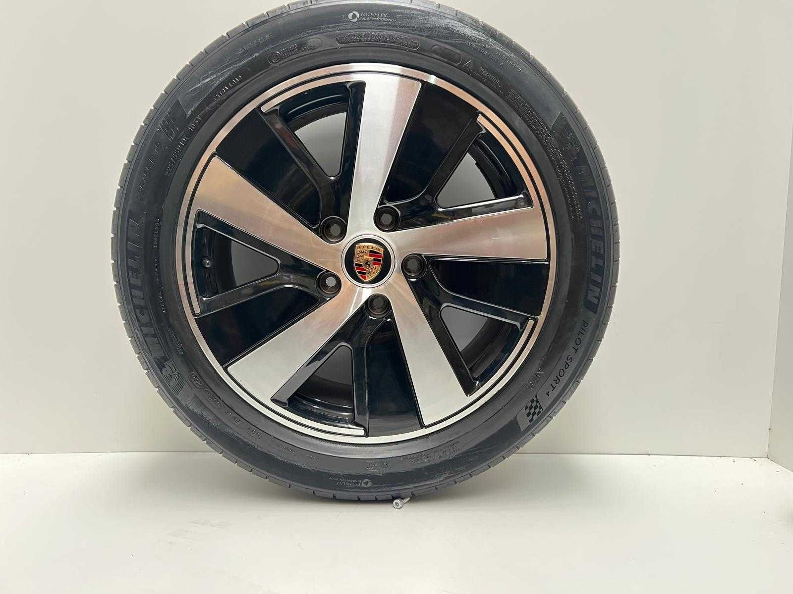 Conjunto 4 Jantes 19" 5x130 e Pneus Porsche Taycan (OEKTAY_195X130)