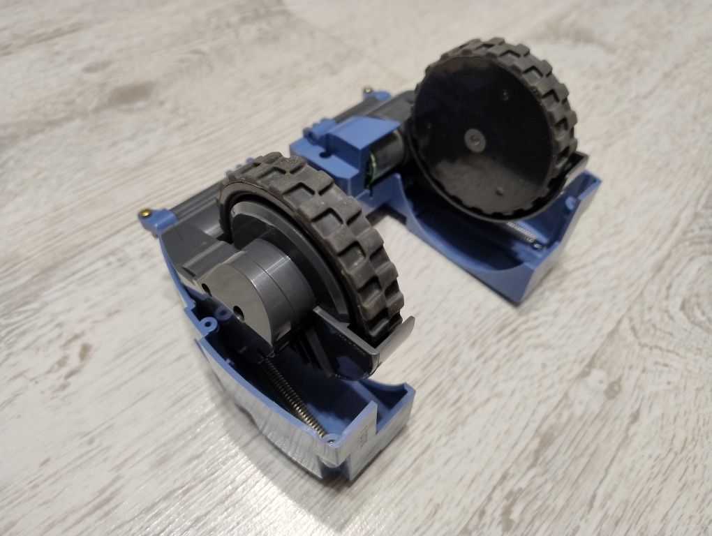 Moduł koła lewego ,L` + Moduł koła prawego ,R` Irobot Roomba 581