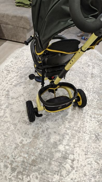 Продам детский велосипед трёх колесный ,был в использовании 1 год.