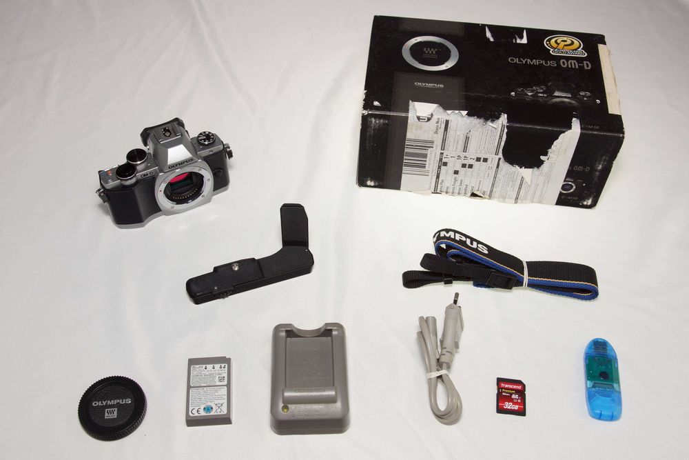 Aparat OLYMPUS OM-D E-M10 16.1Mpx 21.659 zdjęć Grip +32GB Gwarancja FV