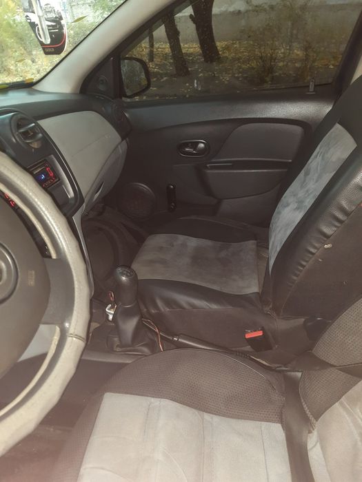 Dacia Sandero 1.2 2013