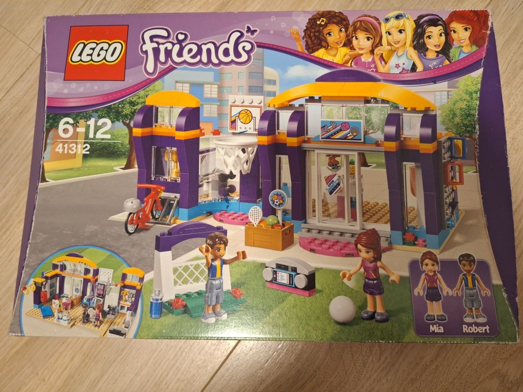 Lego friends centrum sportu w Heartlake