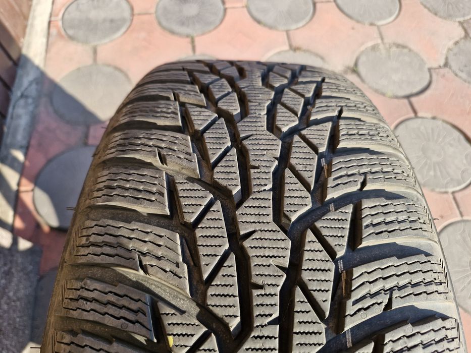 Koła BMW aluminiowe, opony zimowe NOKIAN 225/55 R17 po jednym sezonie
