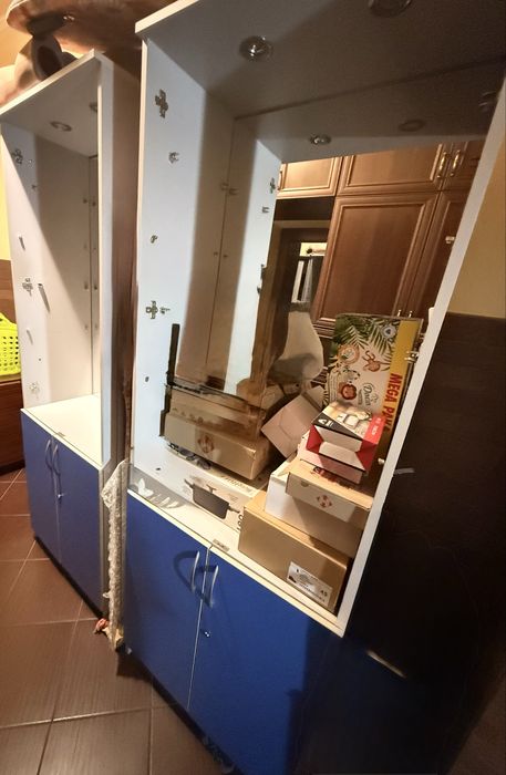 Вітрина, Стелажі, шафа, офісні меблі