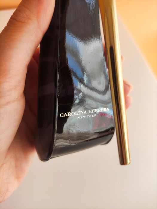 Carolina Herrera New York Good Girl EDP 50ml flakon - 36ml