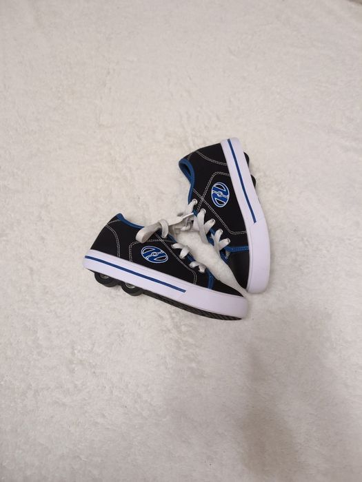 Роликові кросівки 33р. 21.см Kelly's нові
Є дві пари 34 та 33-го розмі