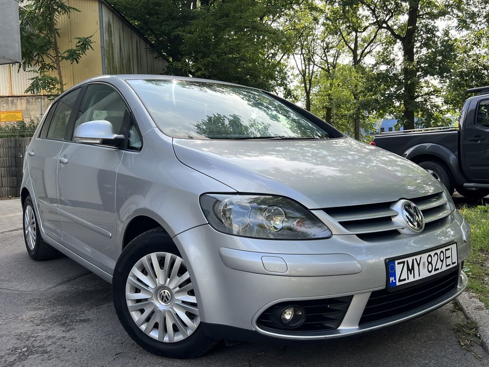 VW Golf 5 Plus 1.6 MPI 102KM 2007R Wersja TOUR PDC HAK Tempomat ISOFIX