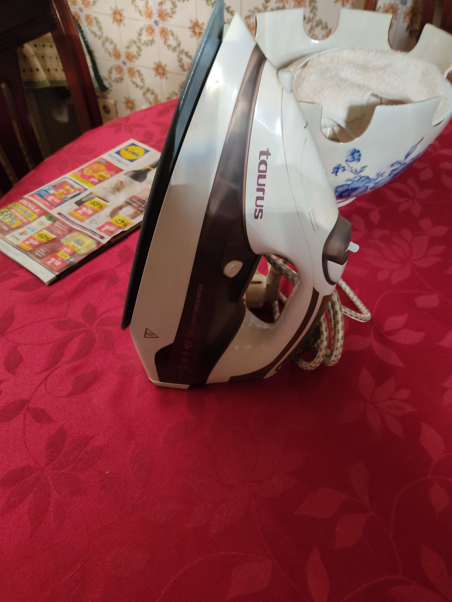 Vendo ferro a vapor