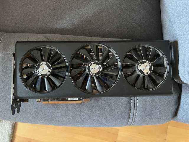 XFX RX 5700 xt 8GB - AMD Radeon - USA