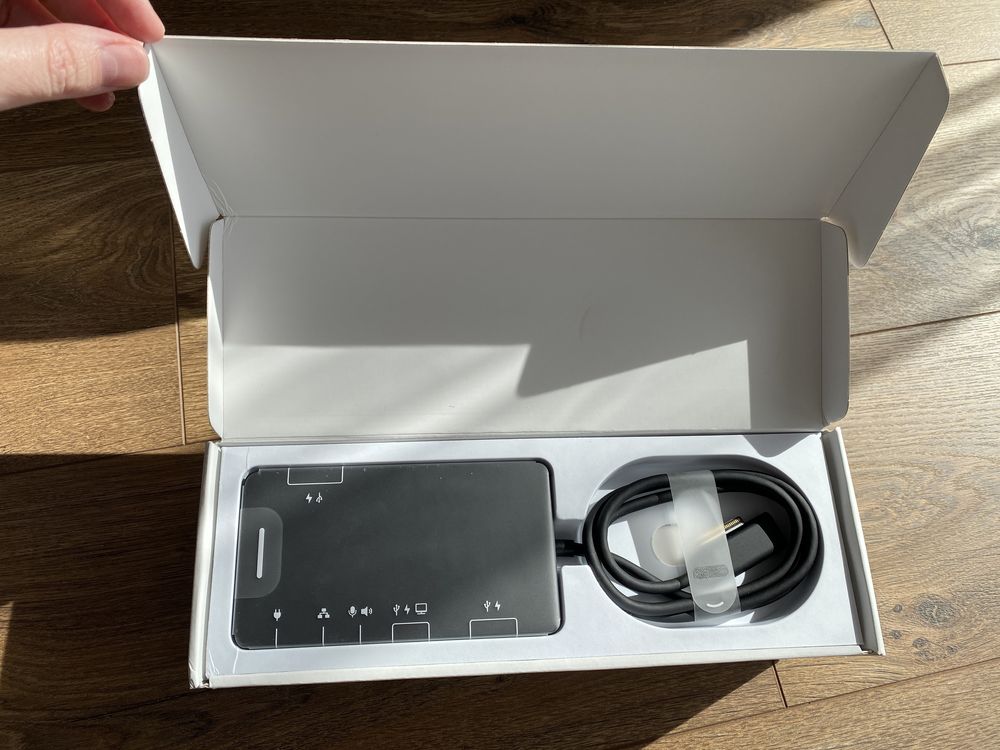 Microsoft Surface Dock 2