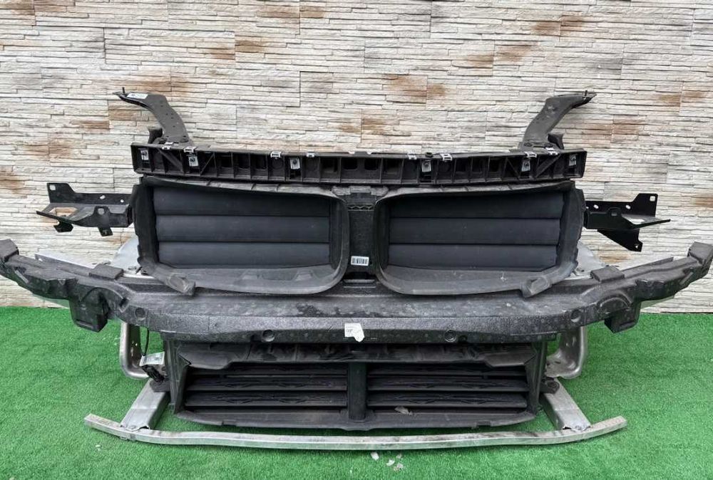 BMW X1 F48 радіатор вентилятор панель балка