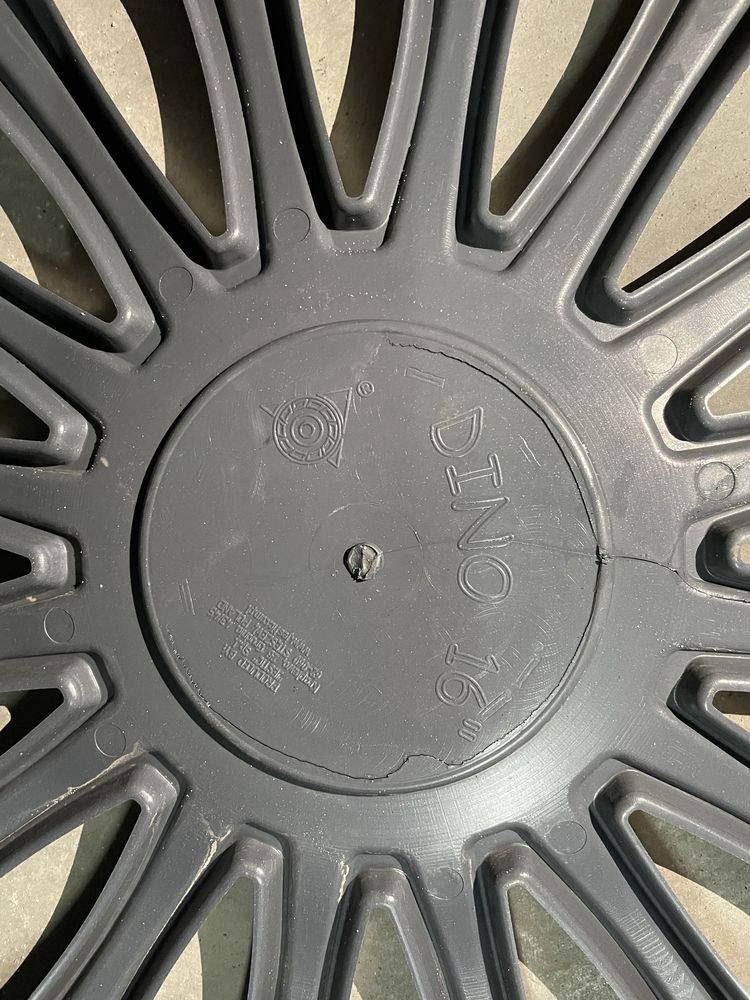 Продам ковпак VW 16" б/в