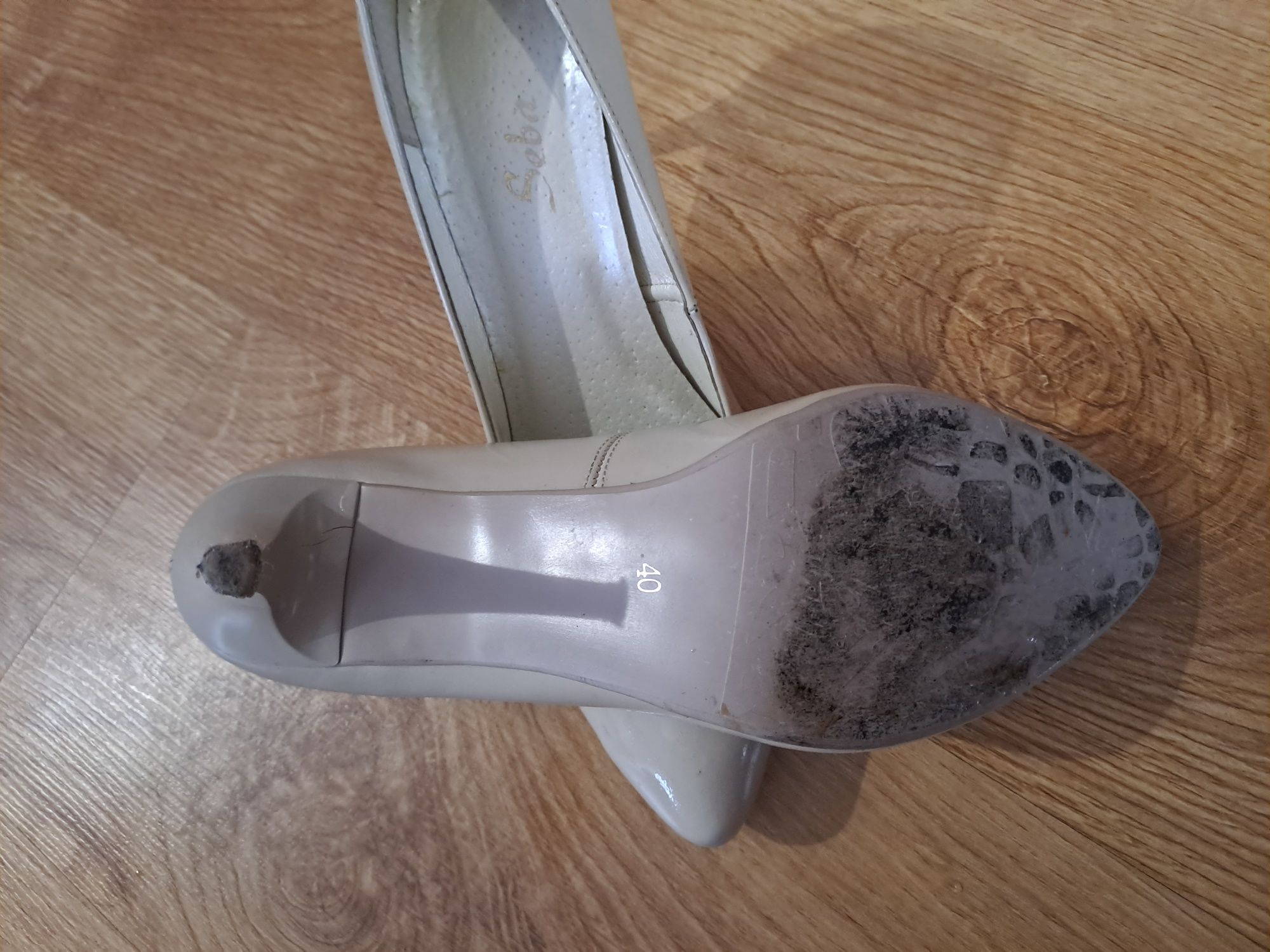 Buty na obcasie 40 Seba