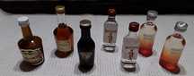Bebidas em miniatura para colecção, ainda fechadas