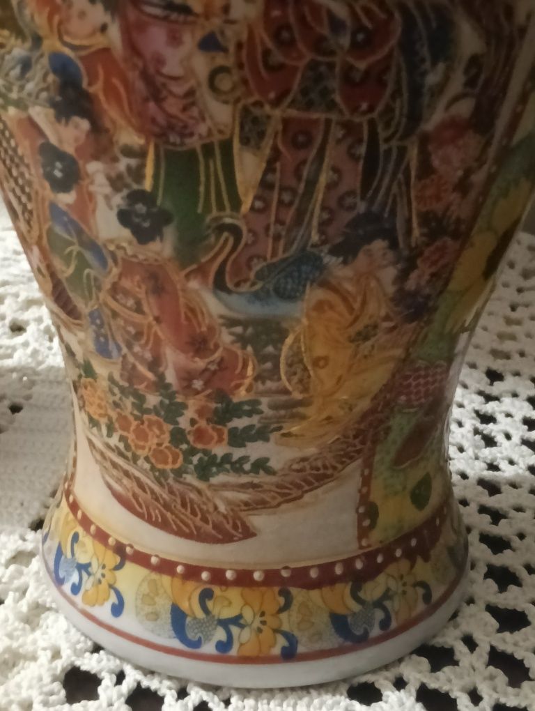 Bela jarra ou outros de porcelana chinesa