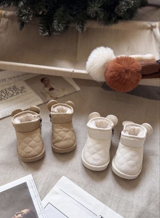 Дитяче зимове взуття (черевички, уггі)