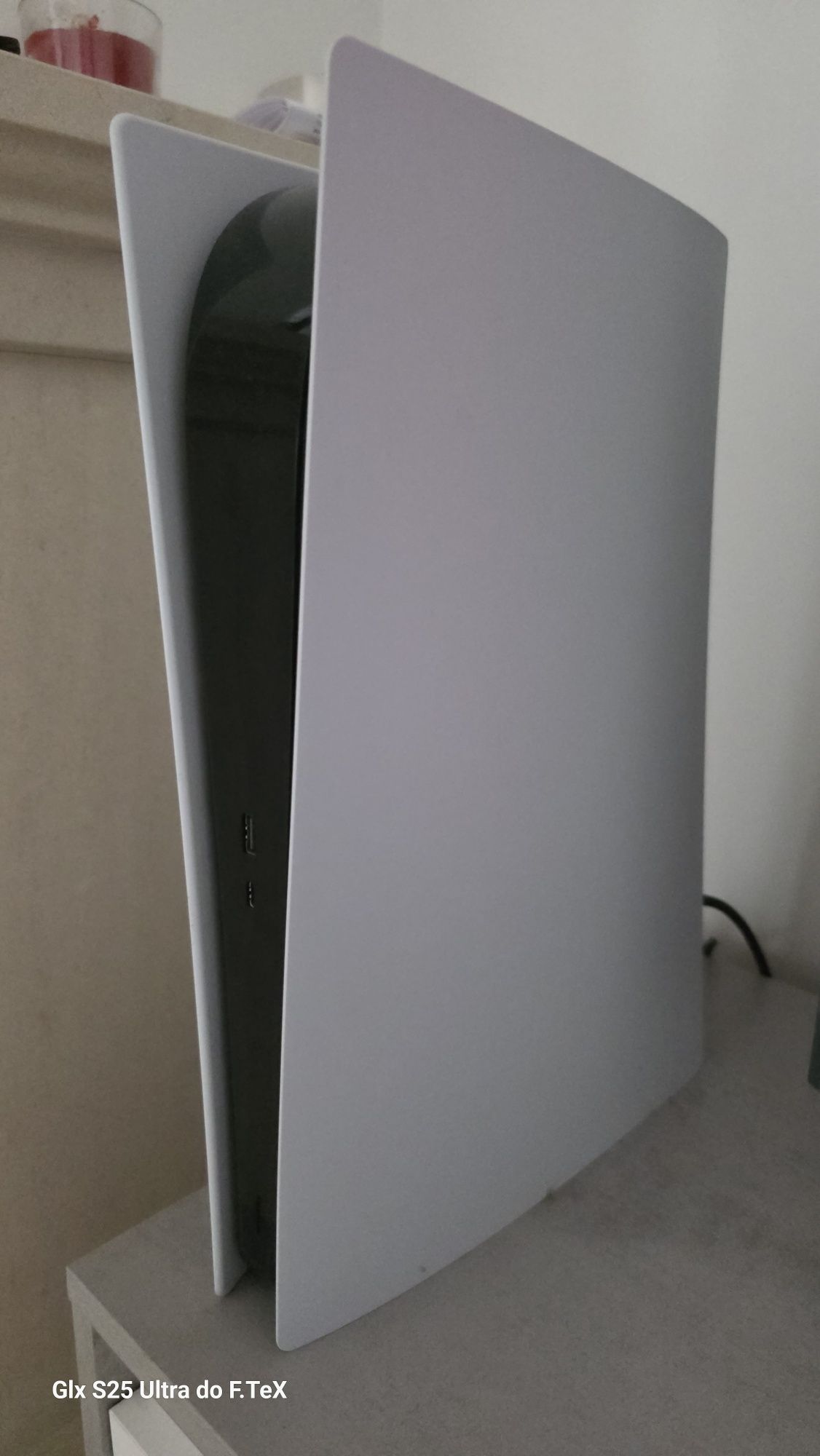 Troco playstation 5 digital quase nova com caixa