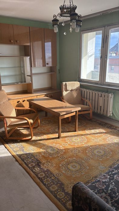 Opole,Przestronne 2-pokojowe mieszkanie z balkonem, garażem i piwnicą.