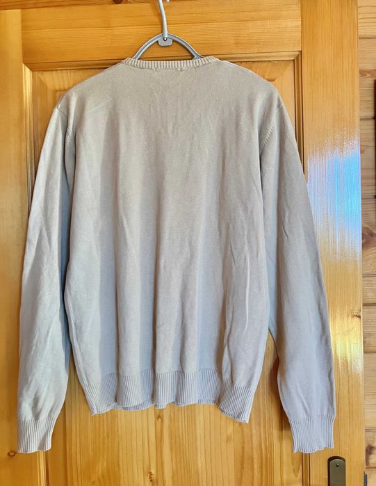 Sweter męski w kratę dekolt serek rozm. S