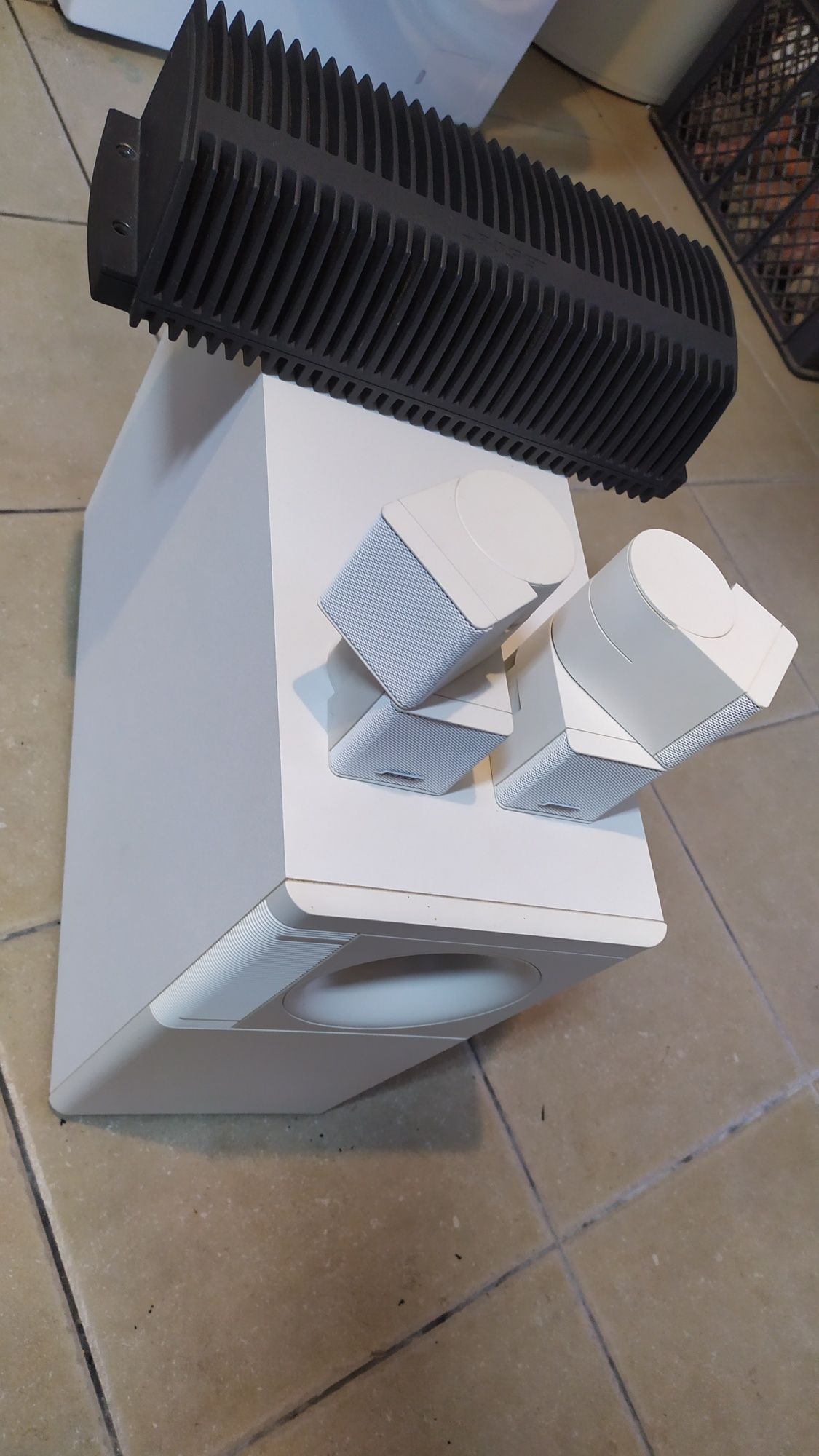 Sistema BOSE Amplificado Acoustimass 5 c/colunas Jewel Bose+Amplifica