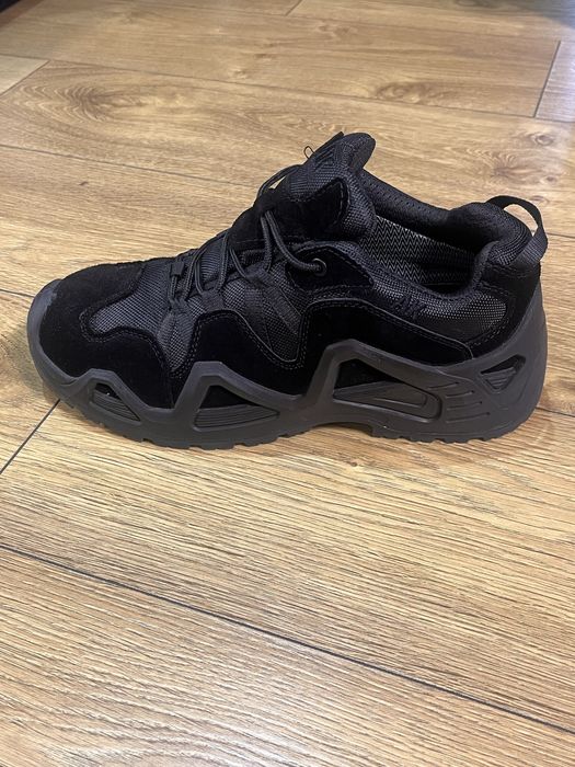 Продам тактические кроссовки