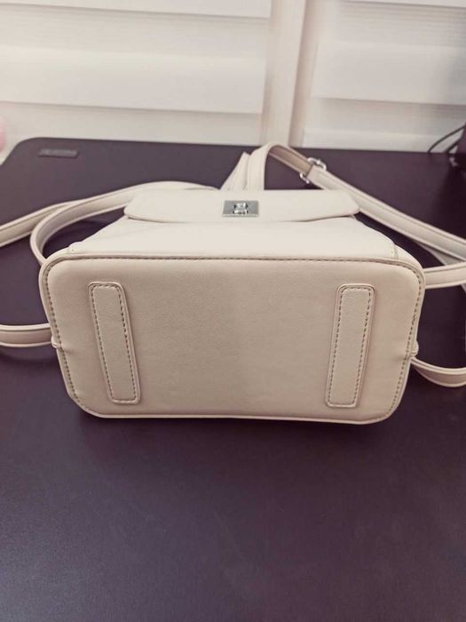 Рюкзак (жіночий)