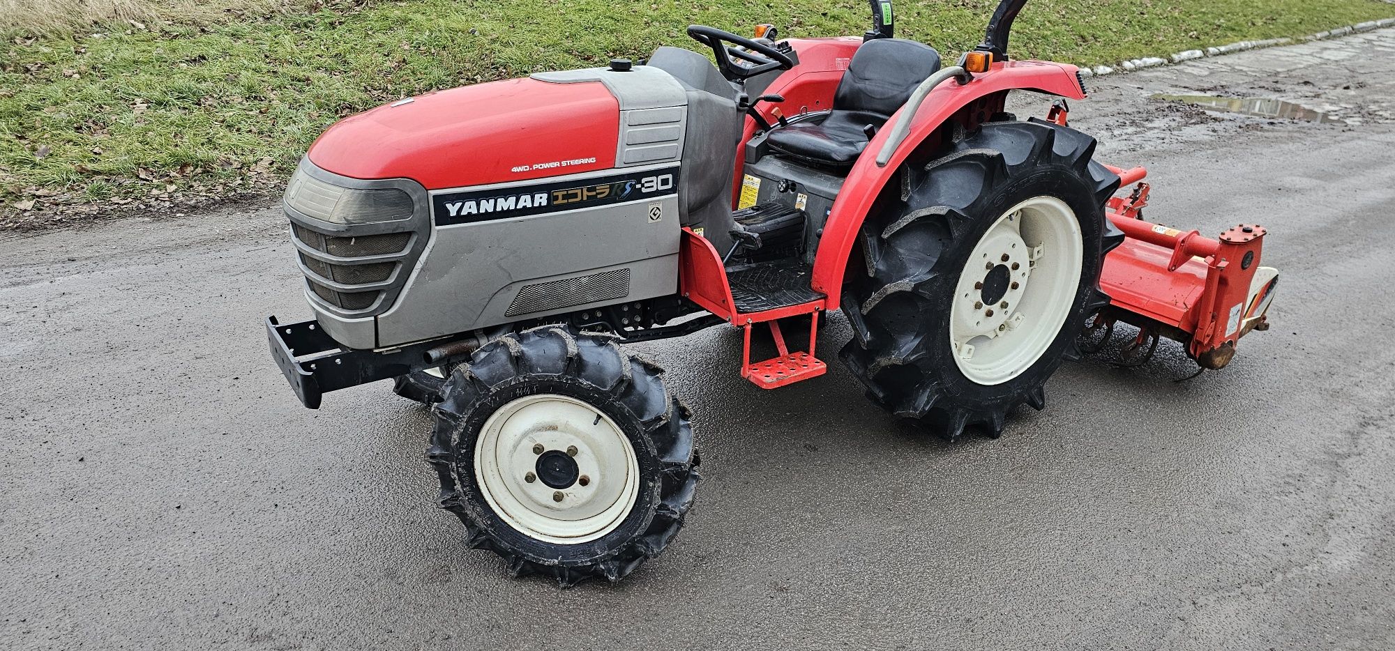 Японський мнітрактор Трактор Yanmar RS 30
