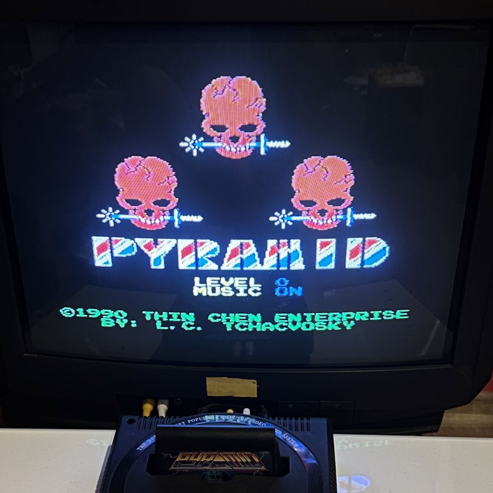 Pyramid Cleopatra Close Callgra Nintendo Famicom Pegasus konsola