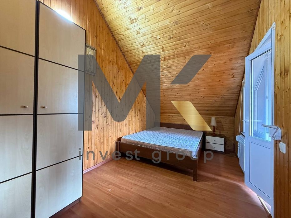 Будинок з банею в Петрушках