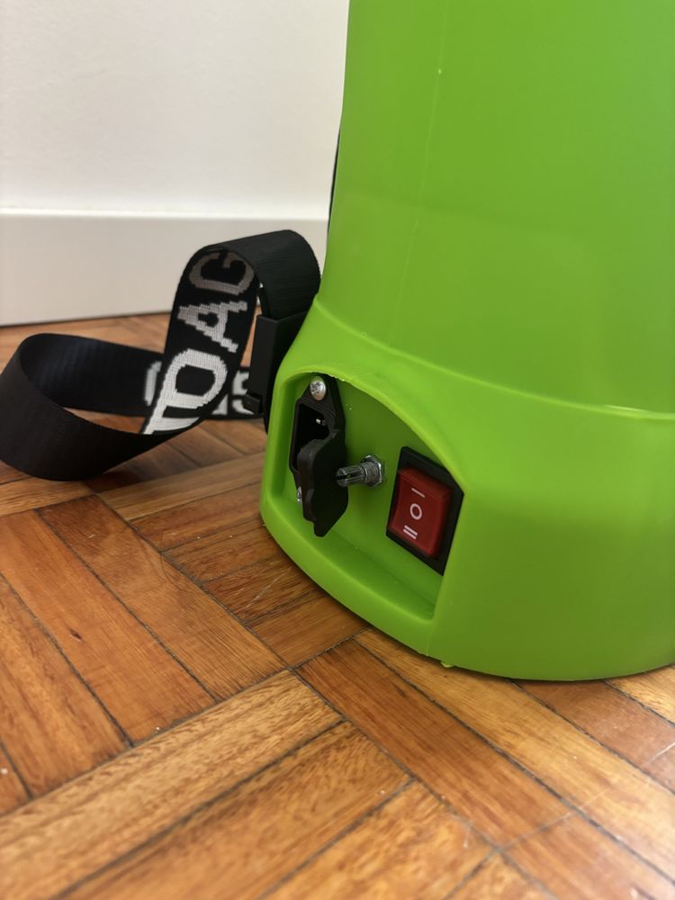 Pulverizador Vito com bateria 16L