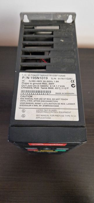 Falownik trójfazowy Danfoss 1,7 kVA 2.1 A