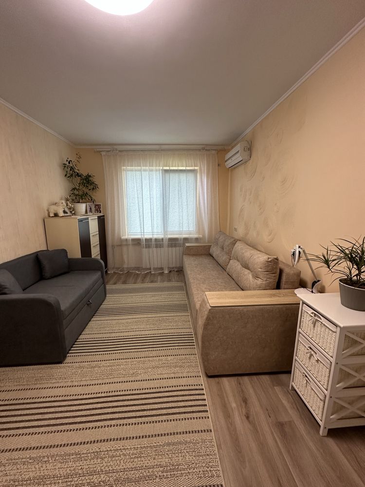 Продам! 1 комнатную квартиру Песочин(Надия)