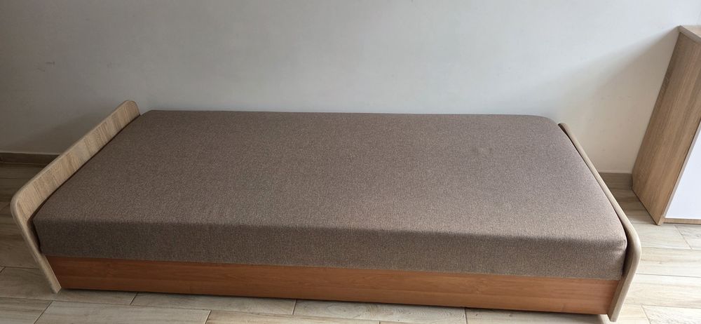 Sprzedam tapczaniki pojedyncze – 8 sztuk