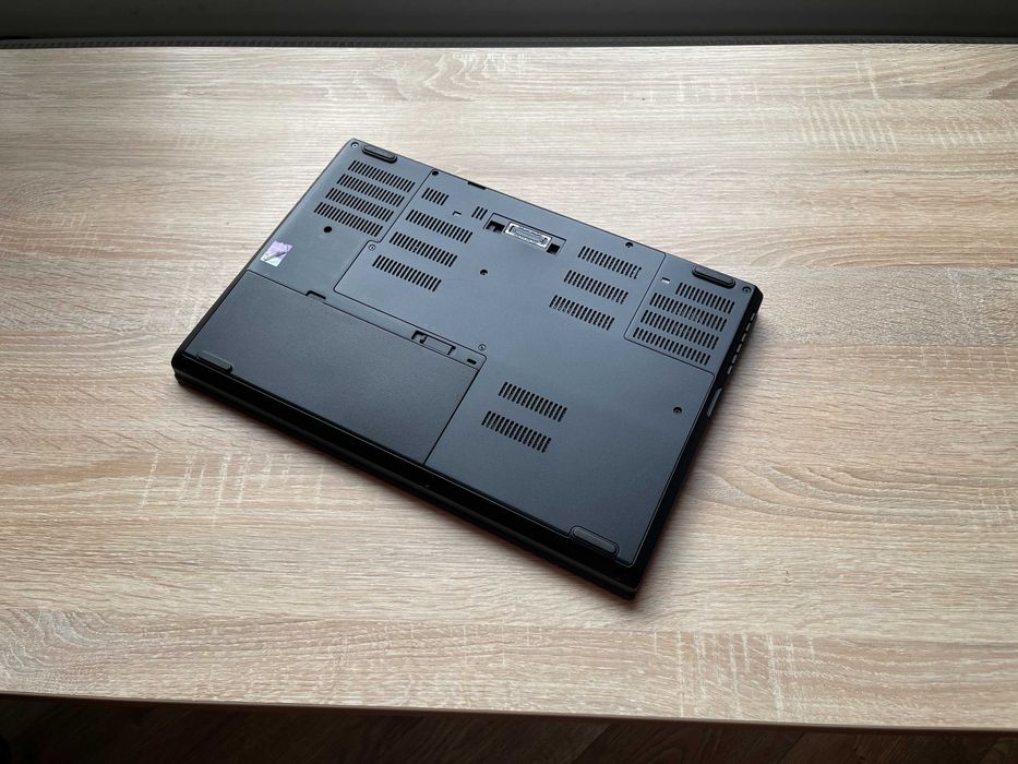 Lenovo ThinkPad P50  Intel® і7 _1000gb SSD_32gb RAM _NVIDIA_8% Батарея