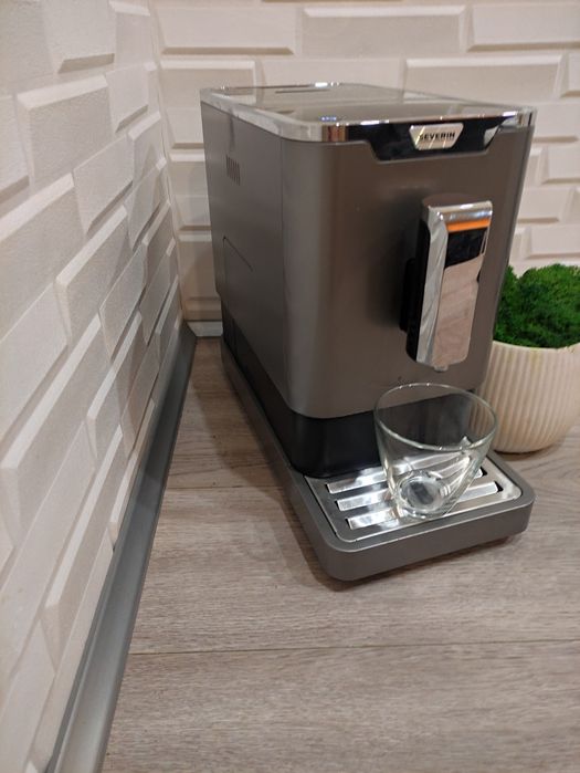 Кофемашина зернова Severin KV 8090