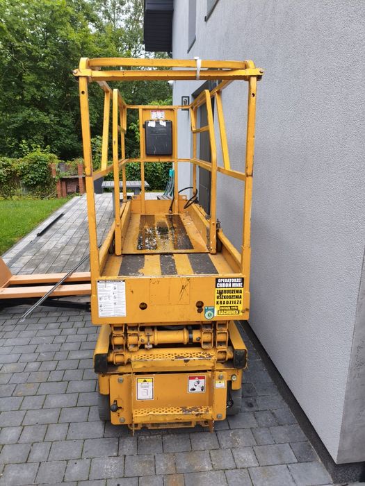 Podnośnik Haulotte Compact 8. 8m zasięg 2 właściciel