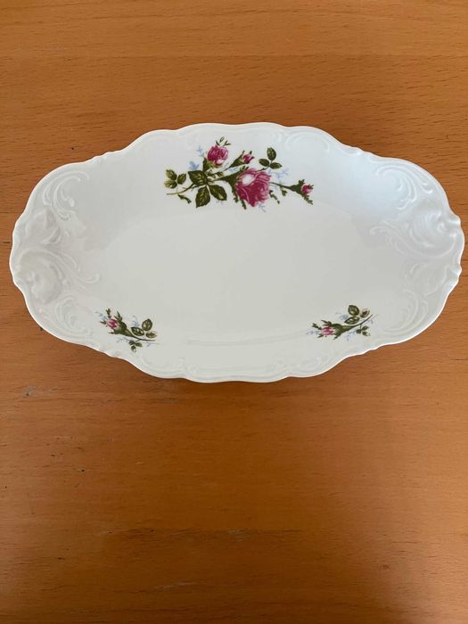 Porcelanowy owalny półmisek, Złota Róża Chodzieska, Wawel,  Wałbrzych