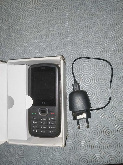 Telemóvel X1 novo