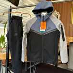 Костюм nike tech fleece розмір 128
