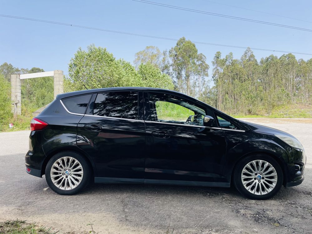 Ford Focus CMax Titanium - Full Extras - 5800€