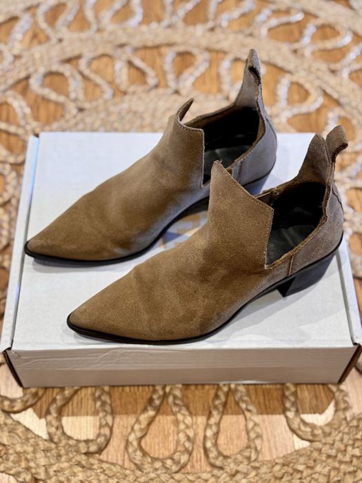 Botins ZARA em pele camurça