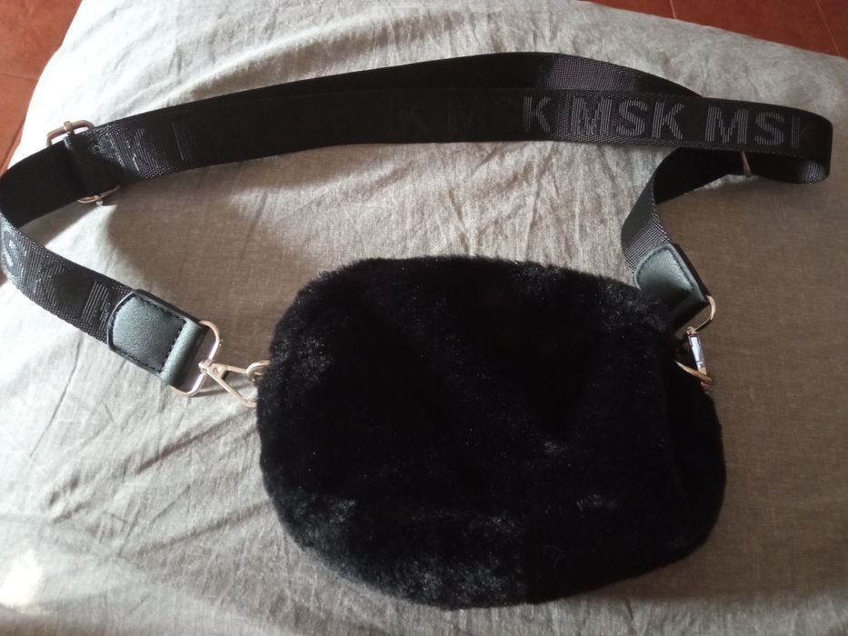 Mala de Senhora Tiracolo Marca MSK Usada