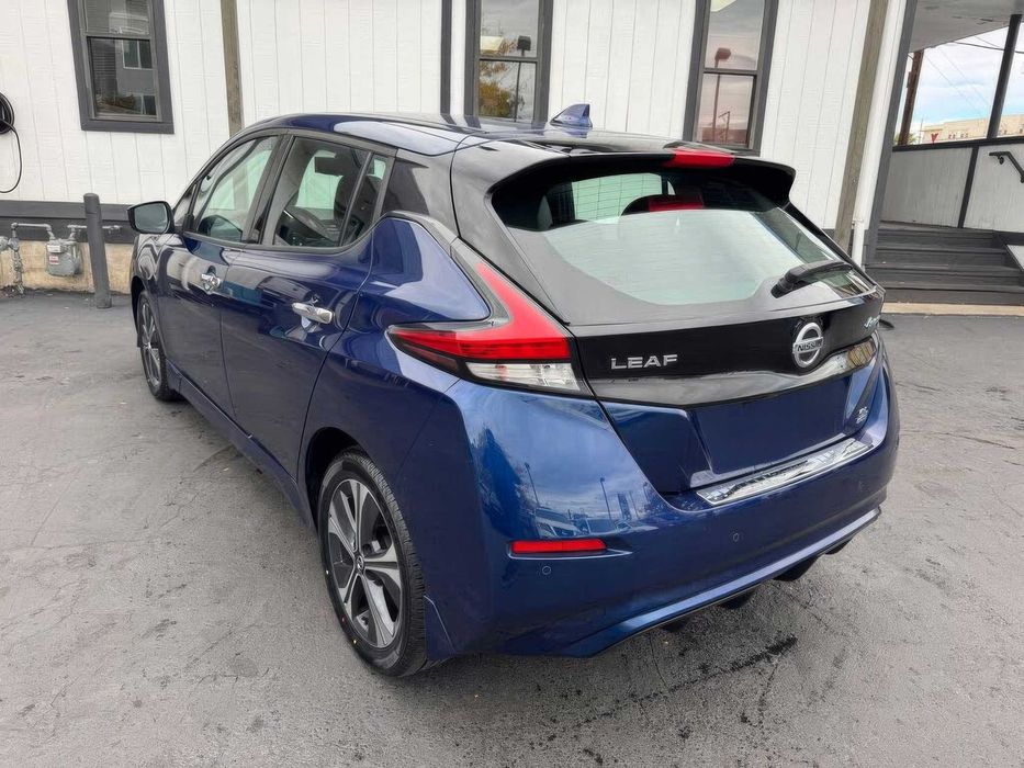 Nissan LEAF SL Plus      2020