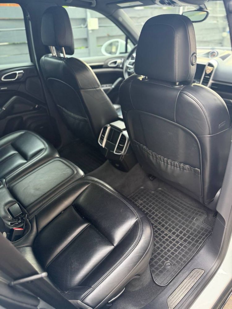 Porsche Cayenne Platinum Edition, 2016 рік